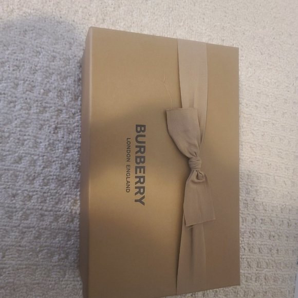 Brand new Burberry Sandals - Picture 3 of 3